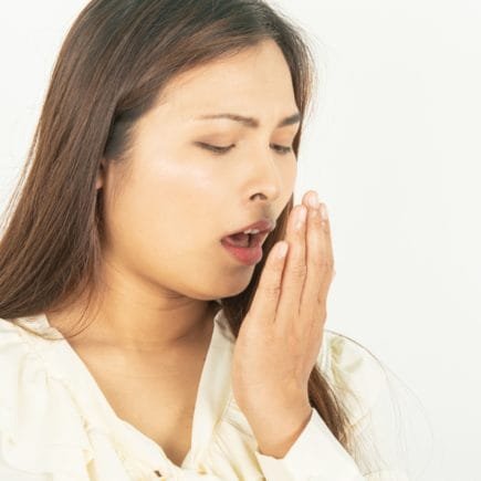 causas do mau hálito