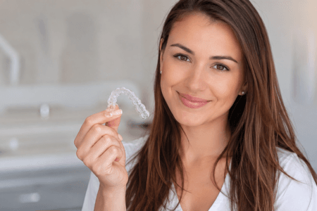 invisalign ou esthetic aligner
