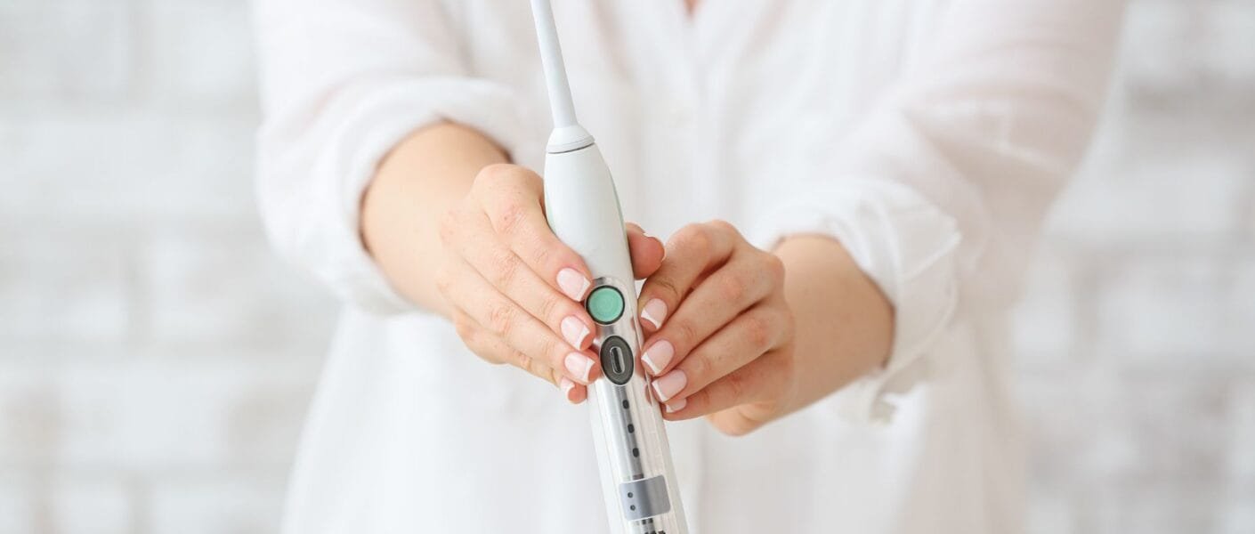 Escova de Dente Elétrica Recarregável