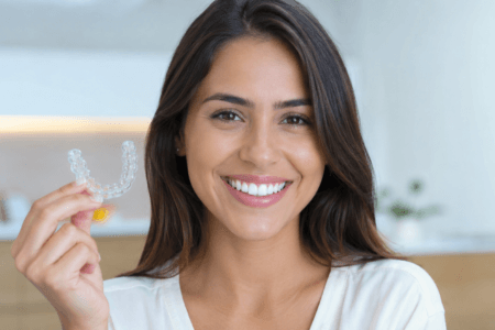 Invisalign é indicado para adultos ou adolescentes