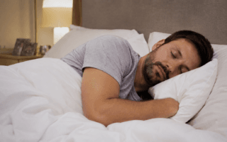 Qual tratamento para ronco é mais confortável para dormir